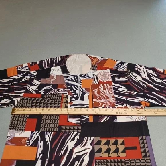 Mens Geometric Abstract Print 2 Piece Set Orange Black White Tunic and Shorts - Picture 5 of 13